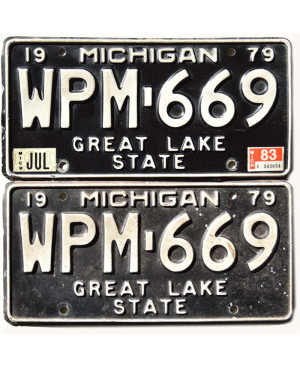 Americká ŠPZ Michigan 1979 Black WPM-669 pár